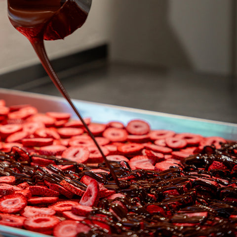 Drizzled Freeze-Dried Strawberries